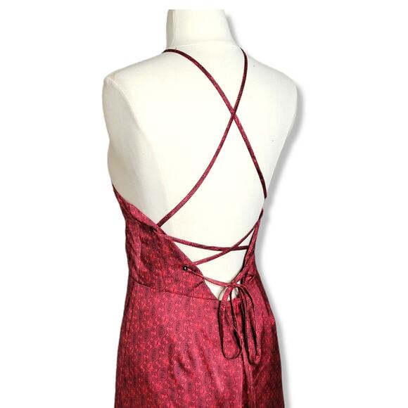 Honey Punch Paisley Satin Wide Leg Jumpsuit Size Medium New With Tag - Picture 9 of 15